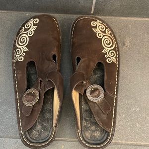 Alegria slip ons